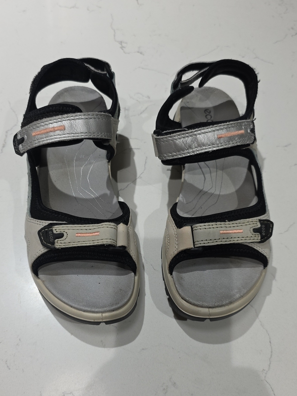 Ecco Woman Sandals Size 40